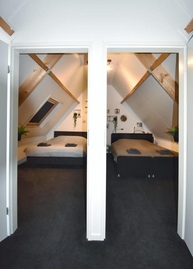 'T Zeeuwse Achteruusje Sint-Annaland Exterior foto